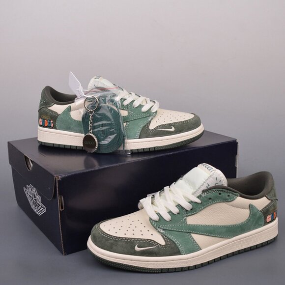 Air Jordan 1 Low Fragment x Travis Scott Sneaker - Picture 1 of 9